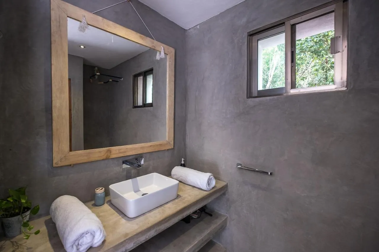 Holiday home Santuario Sol Lagoon Front 24 Pax 6 Bedroom Cuartos Bacalar Mexico