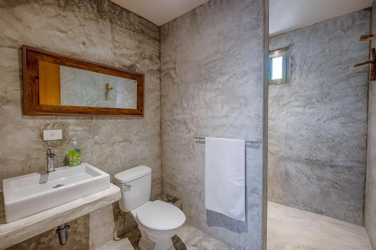 Santuario Sol Lagoon Front 24 Pax 6 Bedroom Cuartos Bacalar
