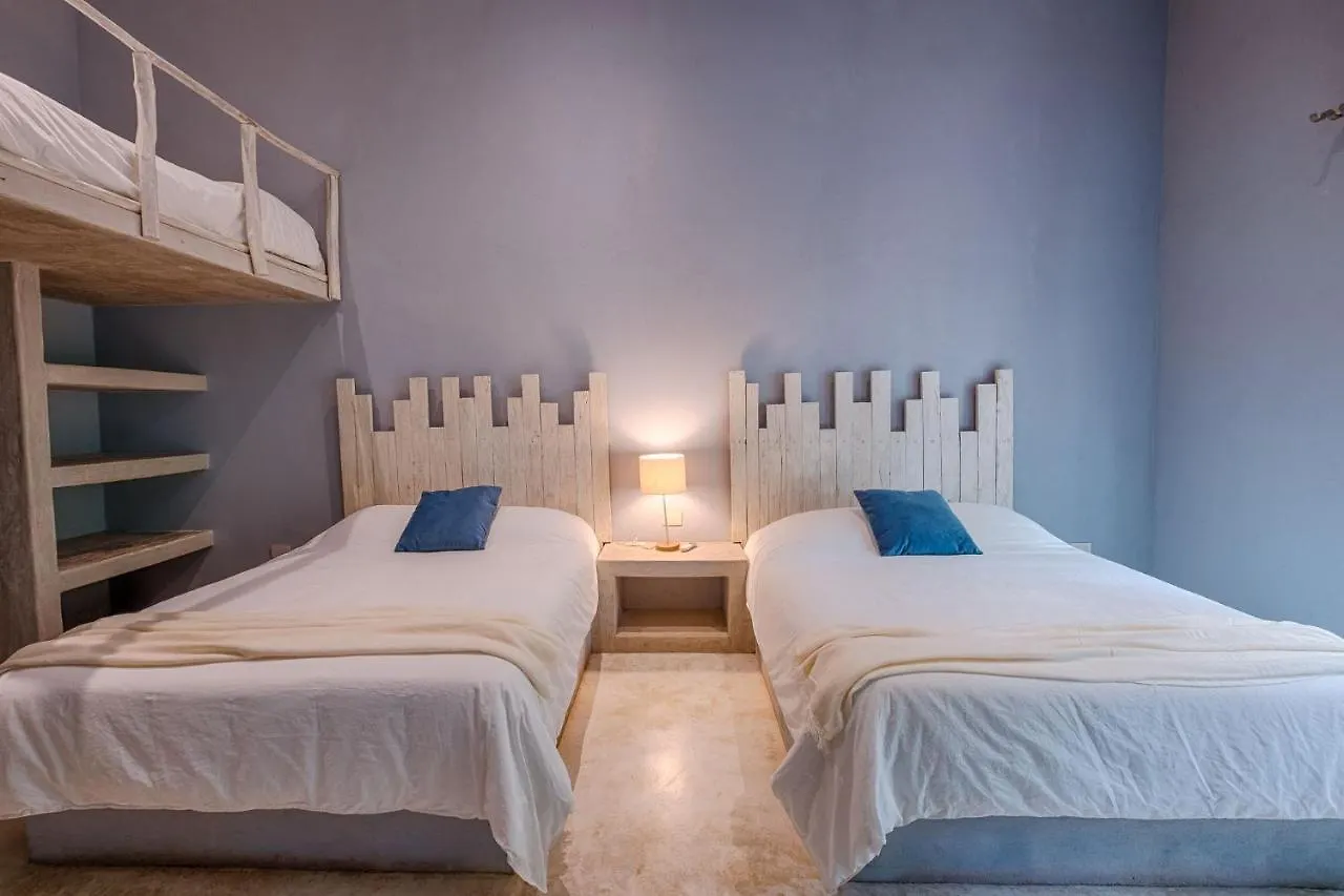 Santuario Sol Lagoon Front 24 Pax 6 Bedroom Cuartos Bacalar